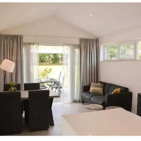 Casa vacanze Haus 13 *